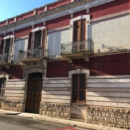Palazzo De Bellis Vitti Nella Citta Delle Grotte Bed & Breakfast Castellana Grotte Exterior foto