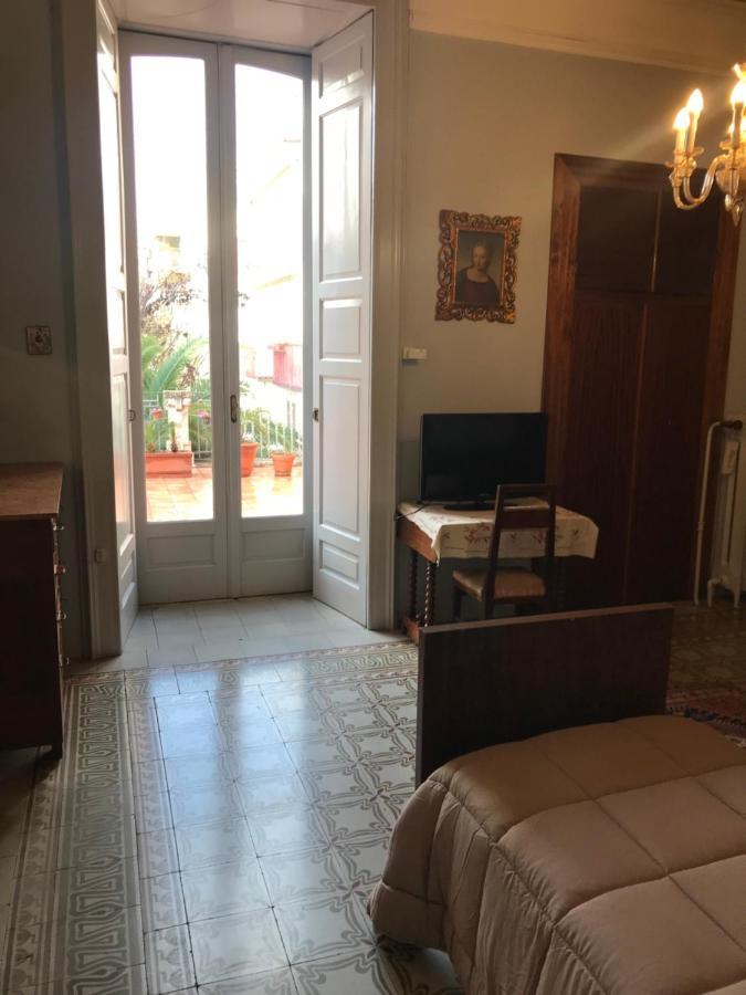 Palazzo De Bellis Vitti Nella Citta Delle Grotte Bed & Breakfast Castellana Grotte Exterior foto