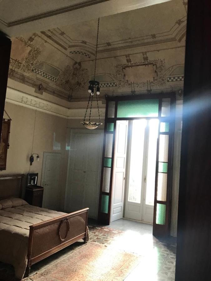 Palazzo De Bellis Vitti Nella Citta Delle Grotte Bed & Breakfast Castellana Grotte Exterior foto